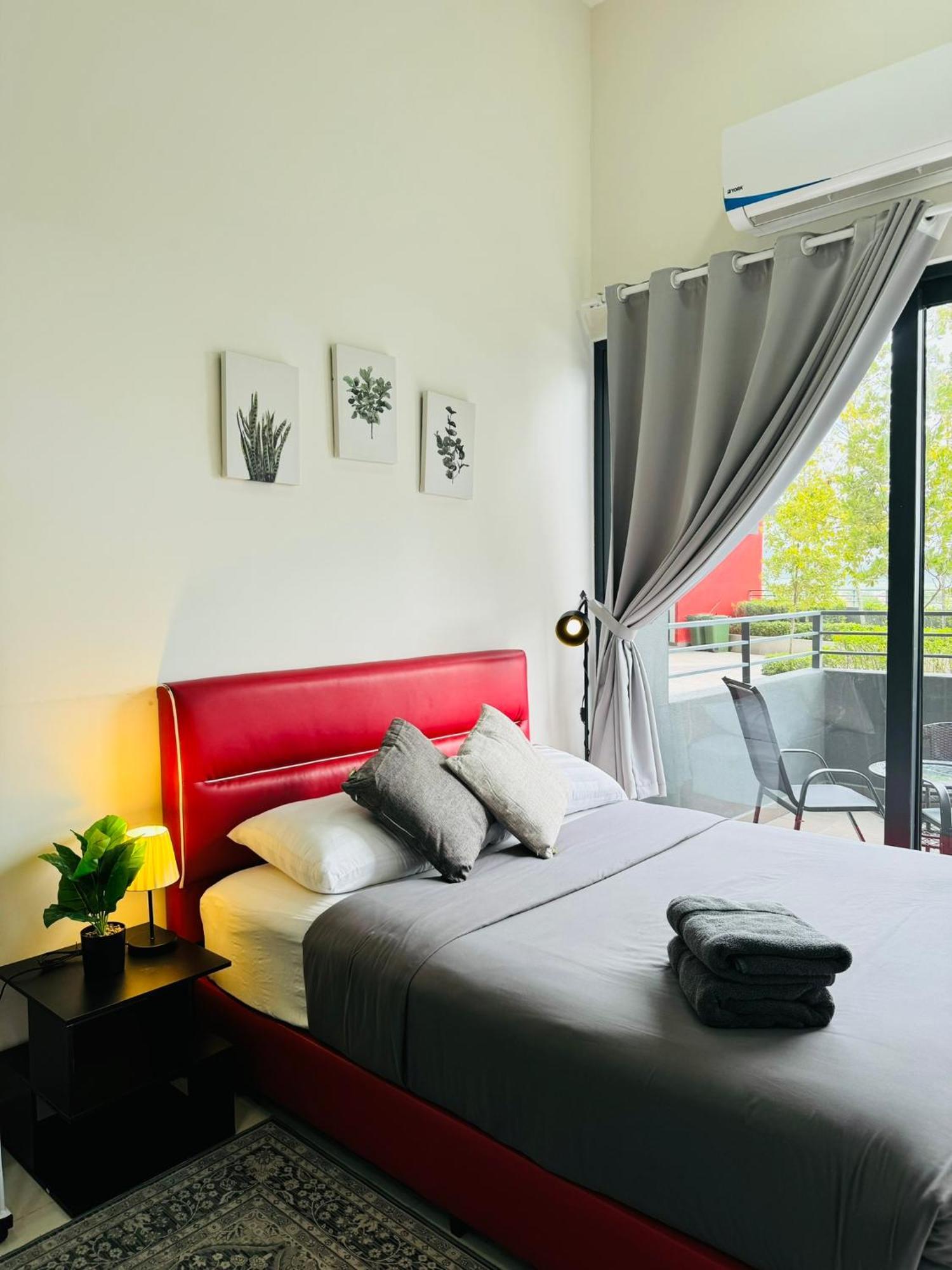 Coresoho Suite By Bkastaycation Kotawarisan Sepang Klia Airport, Free Wifi Eksteriør bilde